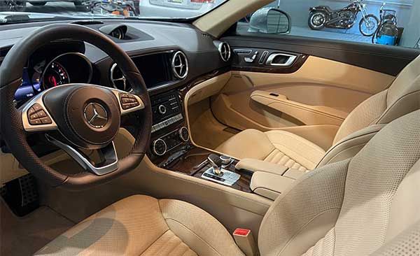 Interior 2013 Mercedes-Benz SL-Class